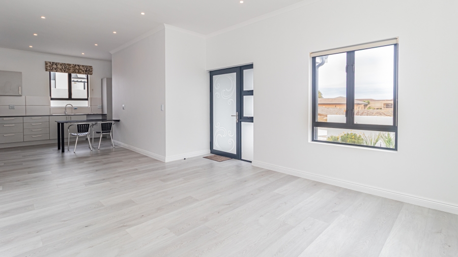 2 Bedroom Property for Sale in Middedorp Western Cape